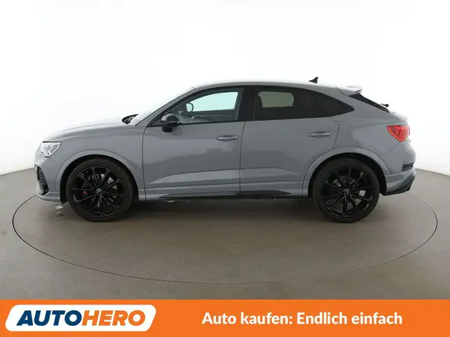 Audi RS Q3 view 3