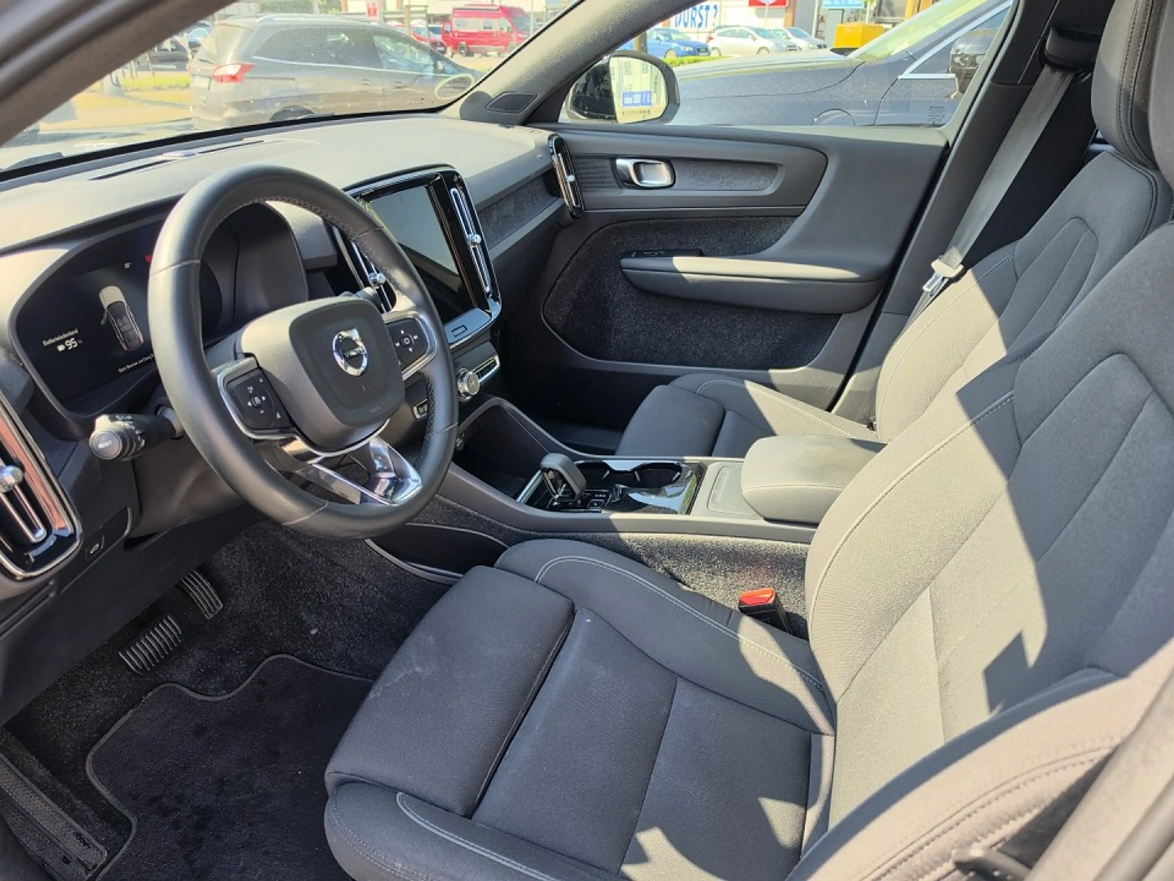 Volvo C40 Recharge (231 PS) AT|69KWH|Core|Google|AHK — photo 5