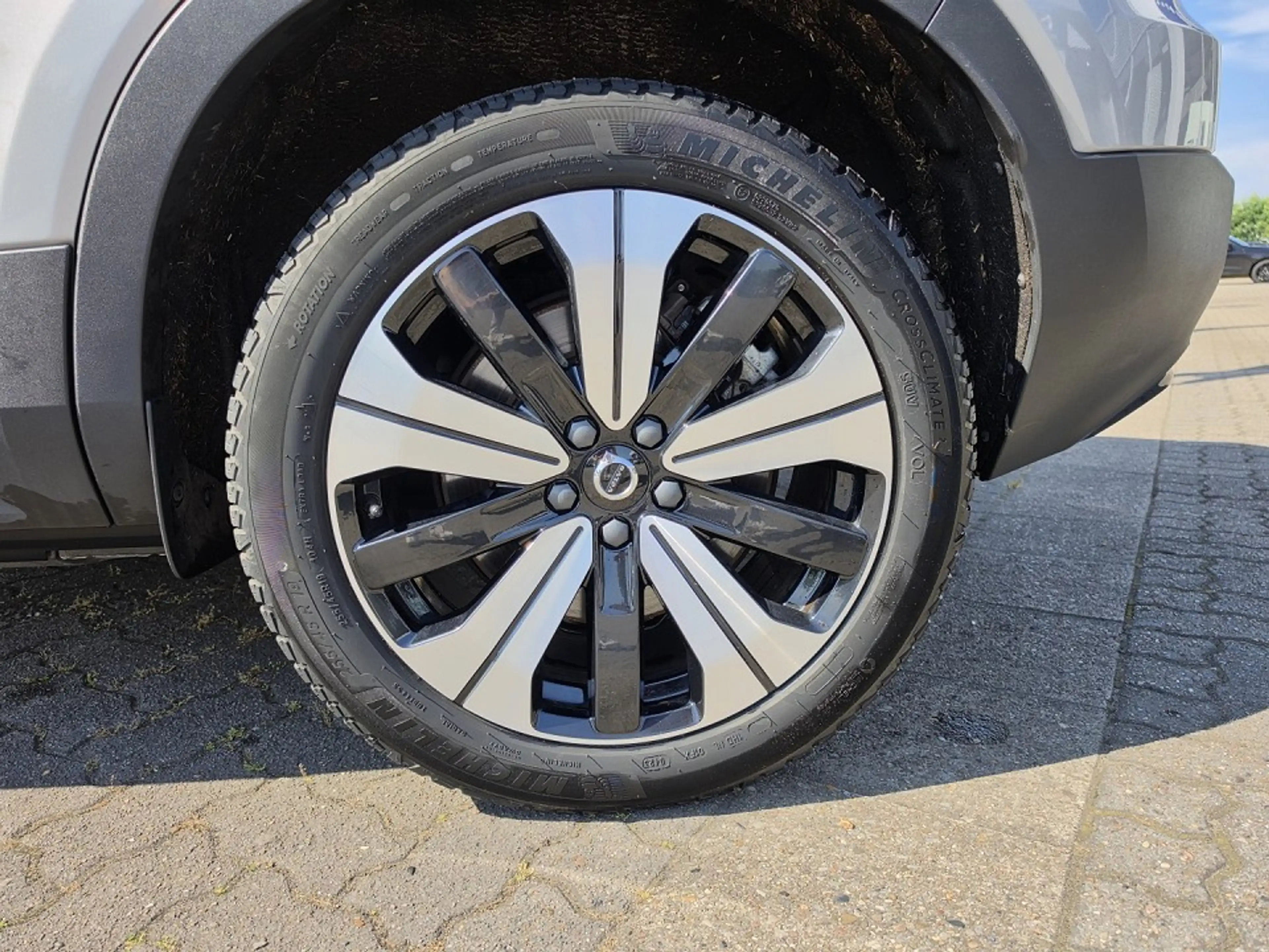 Volvo C40 Recharge (231 PS) AT|69KWH|Core|Google|AHK — photo 3
