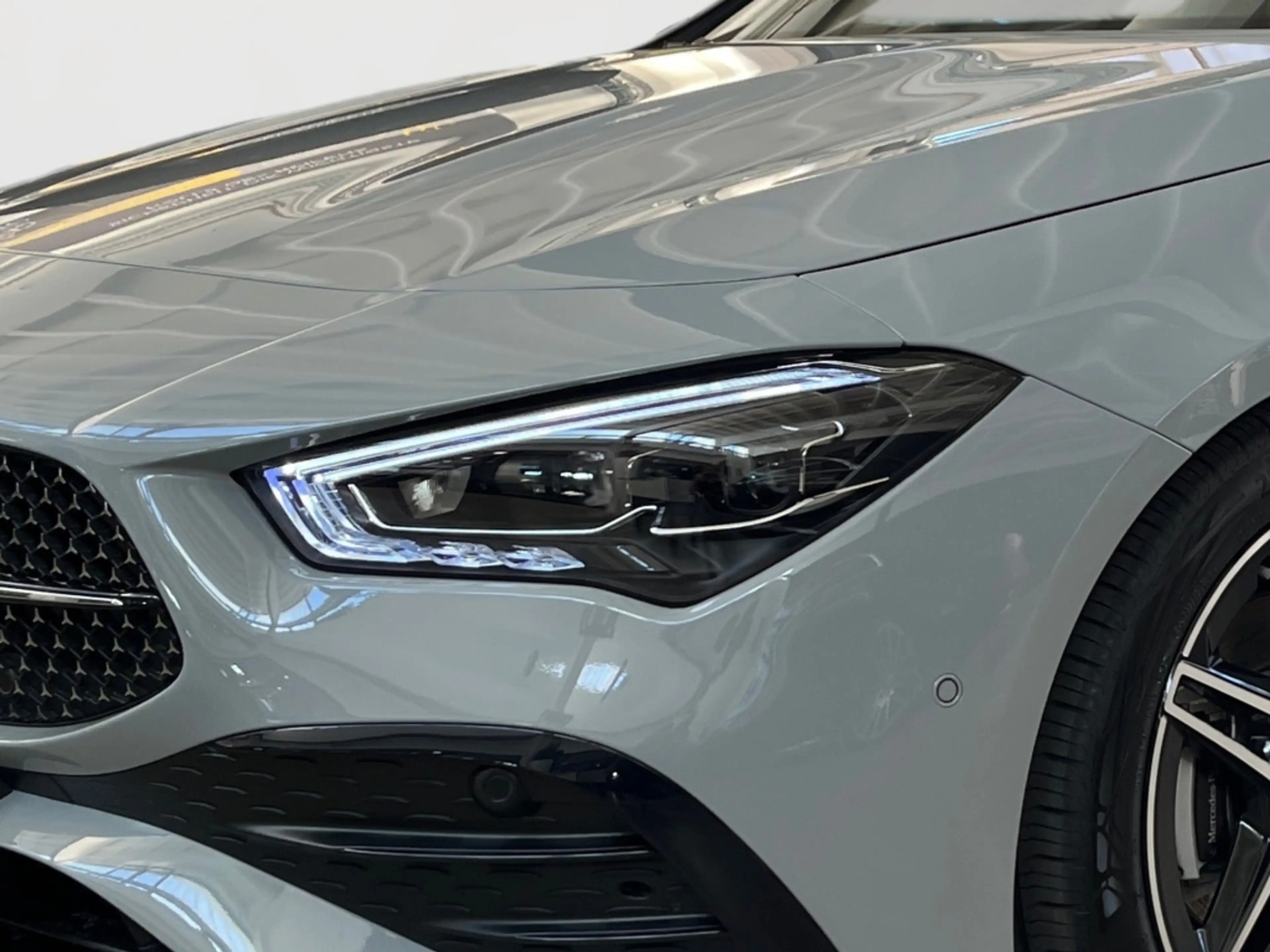 Mercedes-Benz CLA 180 Coupé AMG Night Distronic+ Pano LED 360° — photo 5