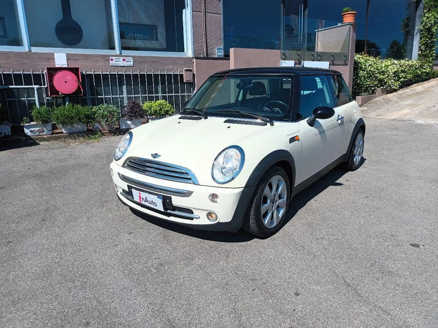 MINI Cooper 1.6 16V Blanc - 1