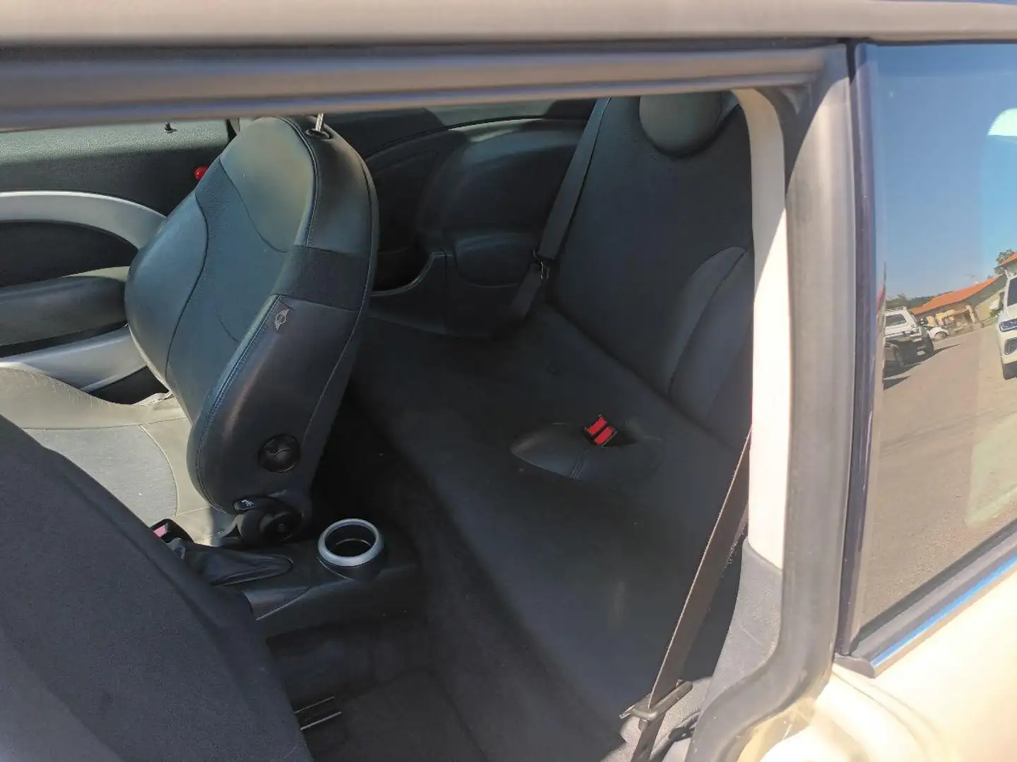 MINI Cooper 1.6 16V Blanc - 2