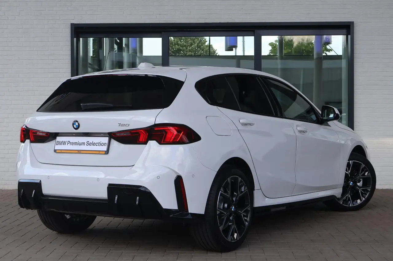 BMW 1 Series 2026