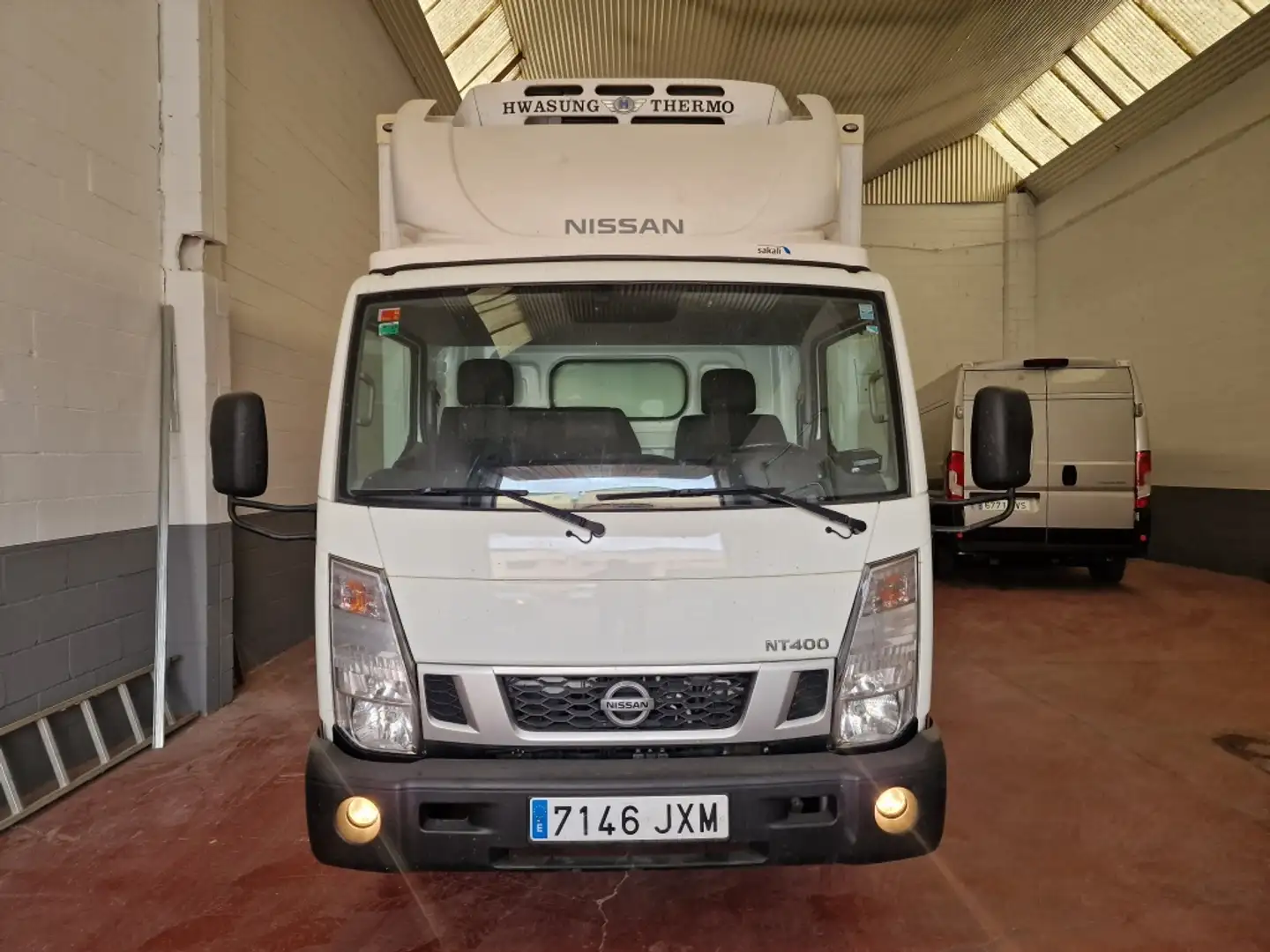 Nissan NT400 Cabina Abatible C.Cerr. Alu. 35.13/2 Comfort Blanco - 2