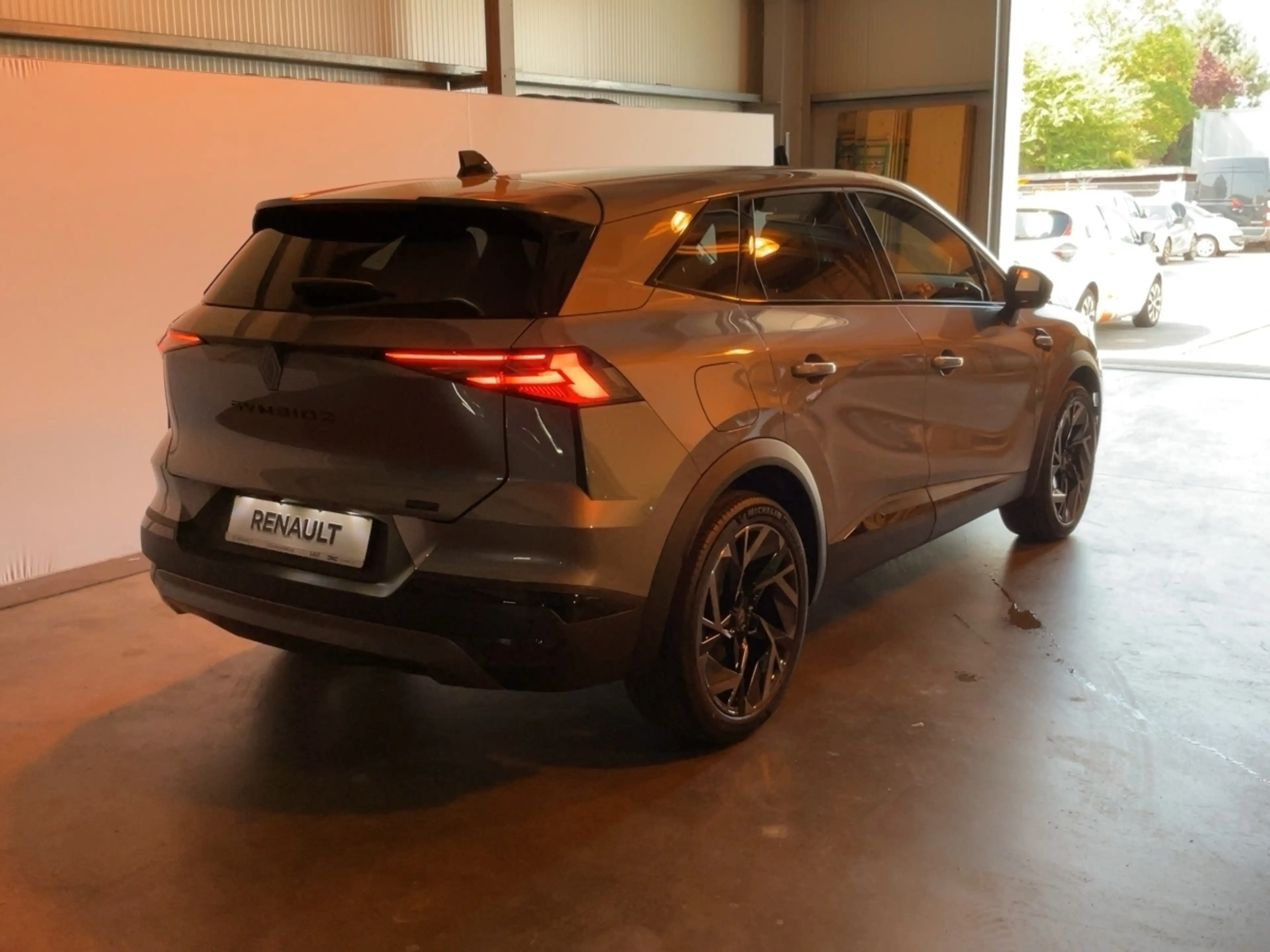 Renault Symbioz 145 E-Tech Full Hybrid Esprit Alpine — photo 4