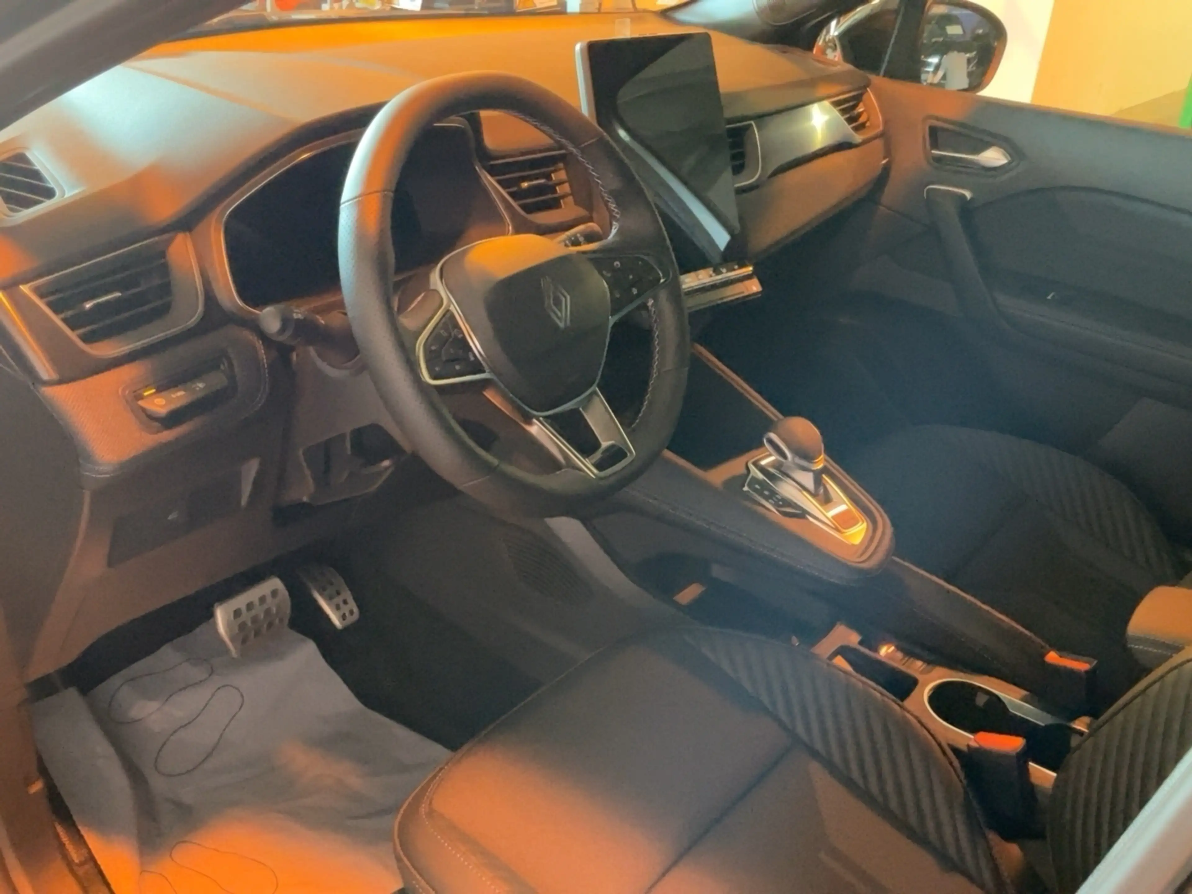 Renault Symbioz 145 E-Tech Full Hybrid Esprit Alpine — photo 8