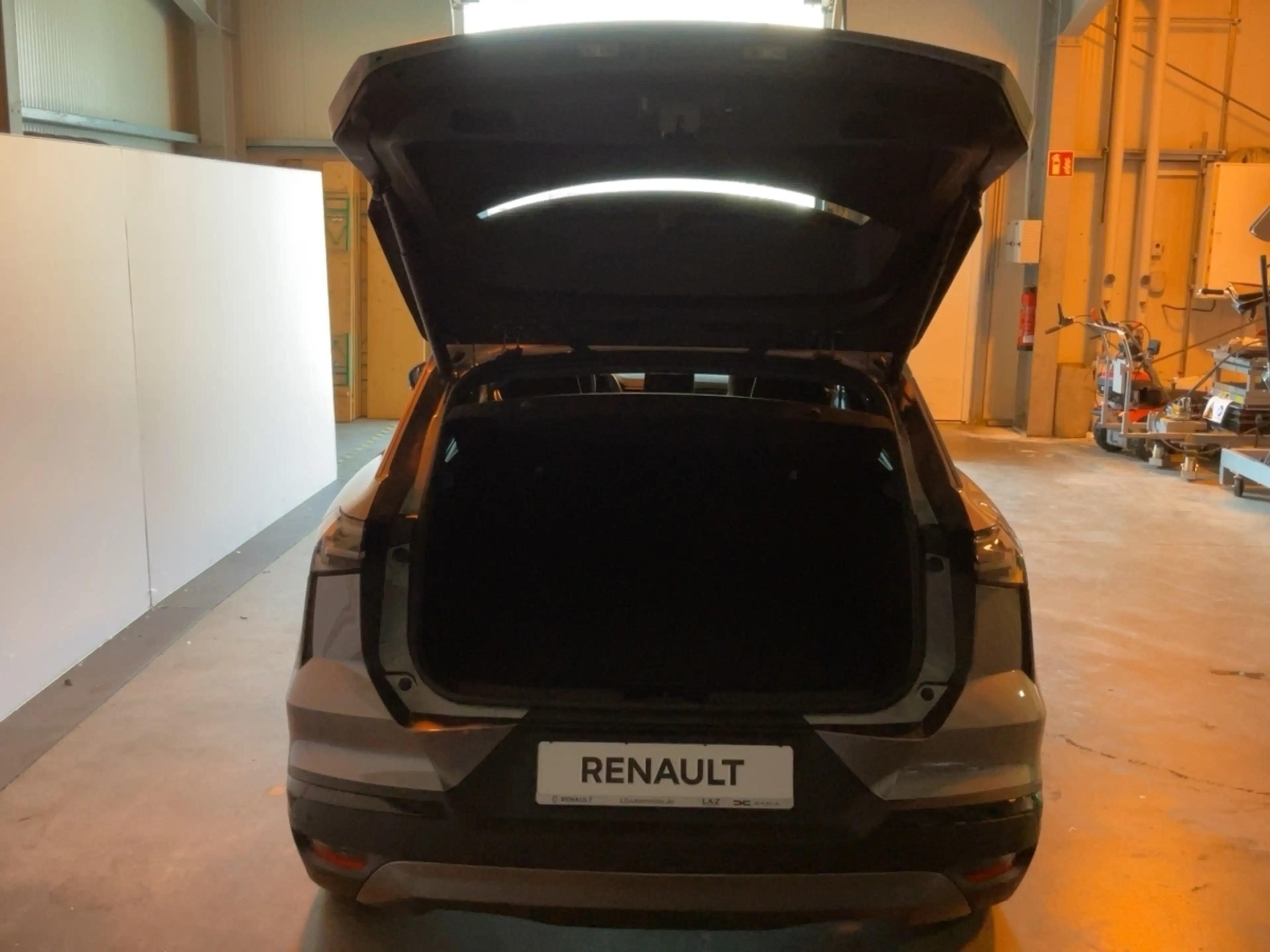 Renault Symbioz 145 E-Tech Full Hybrid Esprit Alpine — photo 13