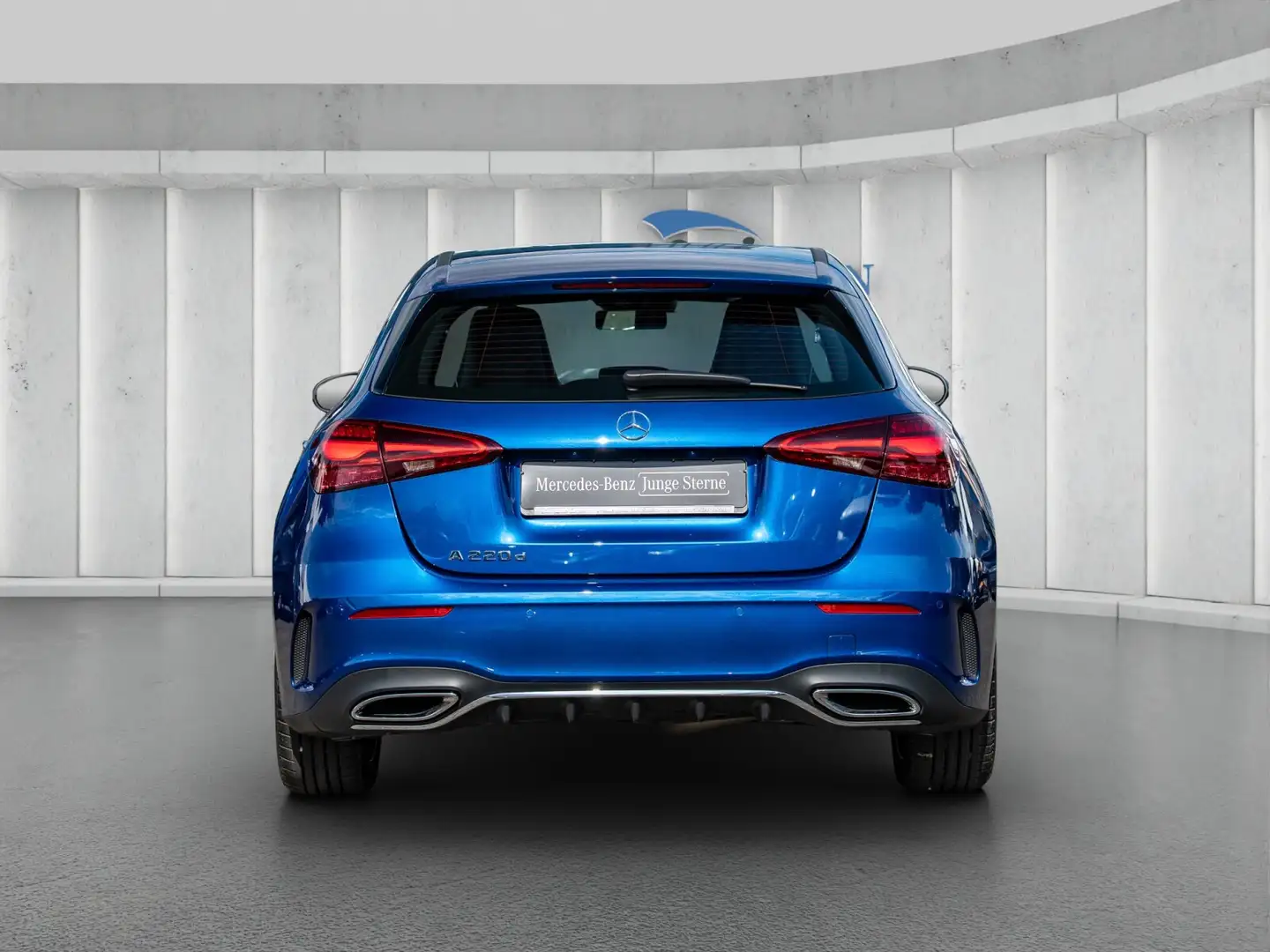 Mercedes-Benz A 220 A 220 d AMG Line Advanced+ 360° Assistenten Blau - 2