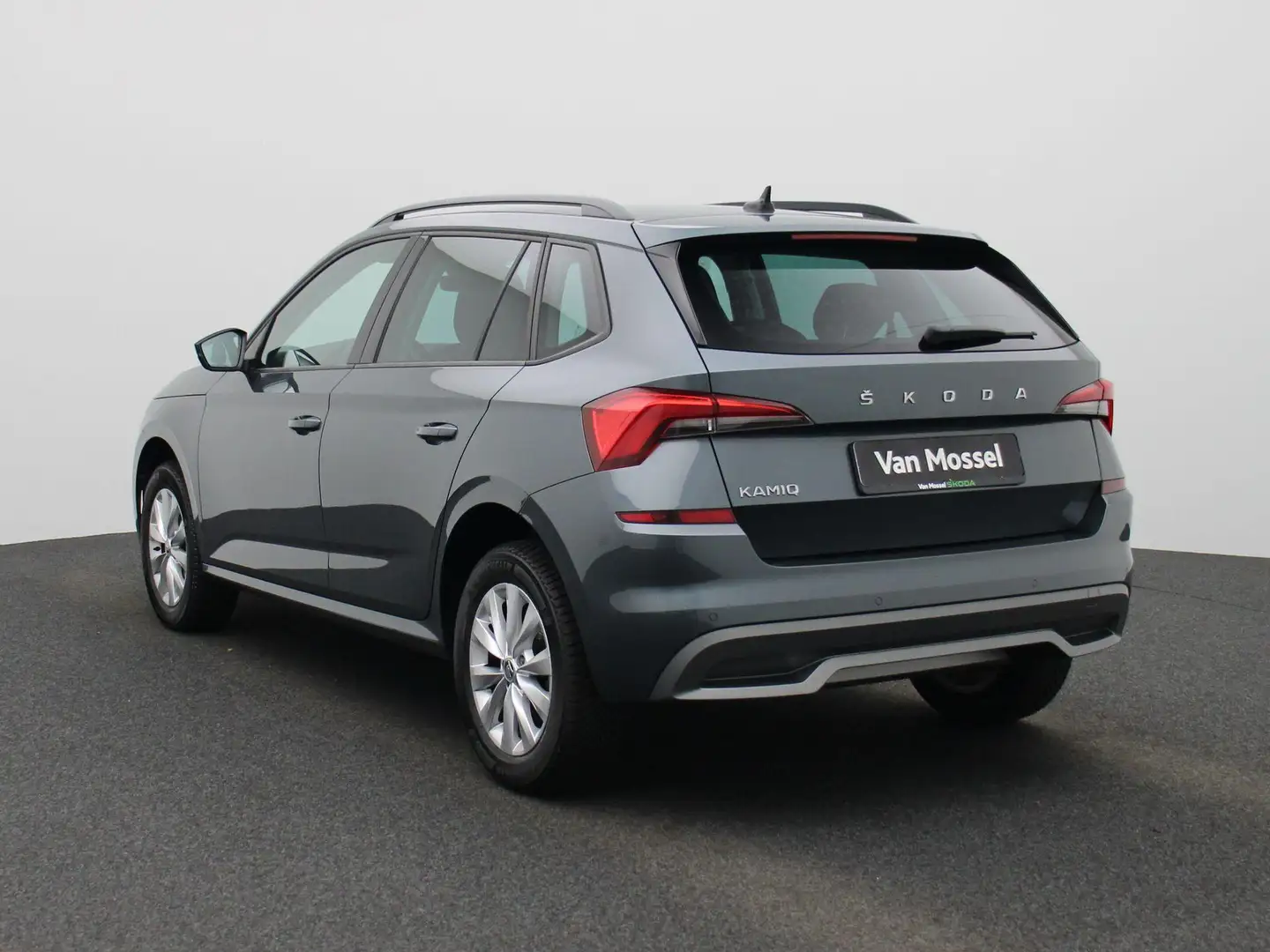 Skoda Kamiq 1.0 TSI Ambition 110 PK | LED Koplampen | Navigati Grijs - 2