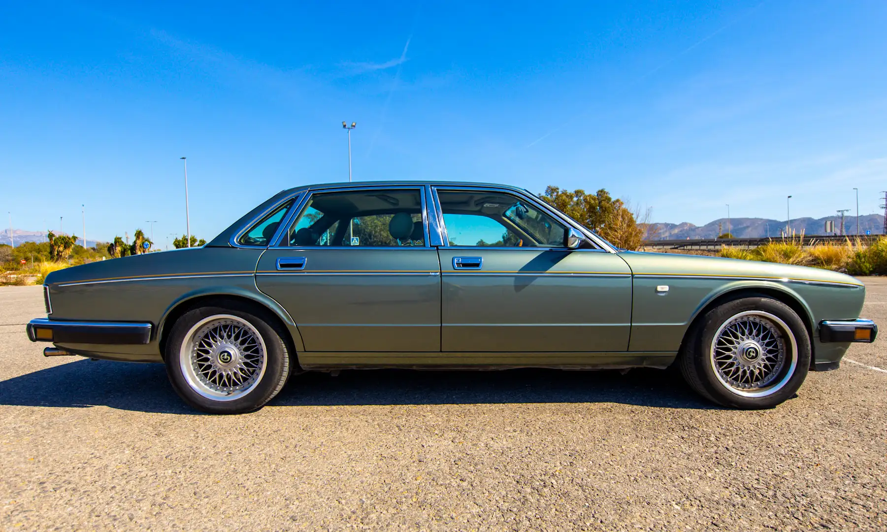 Jaguar XJ40 4 Liter XJ40 Jaguar Daimler 1994 Verde - 1