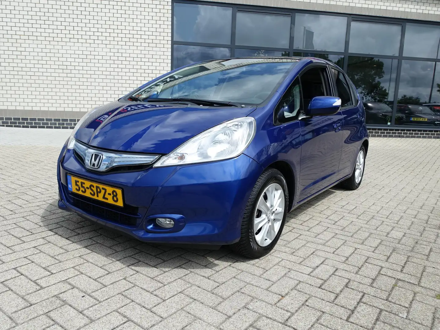 Honda Jazz Hybrid 1.4 i-VTEC 102pk CVT Elegance Blauw - 2