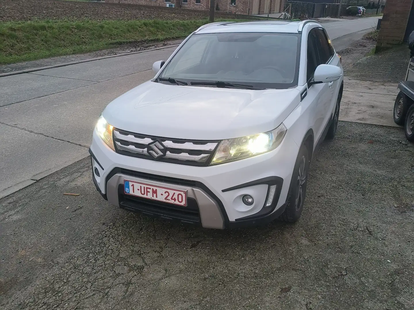 Suzuki Vitara 1.6i 4x4 GLX Wit - 1