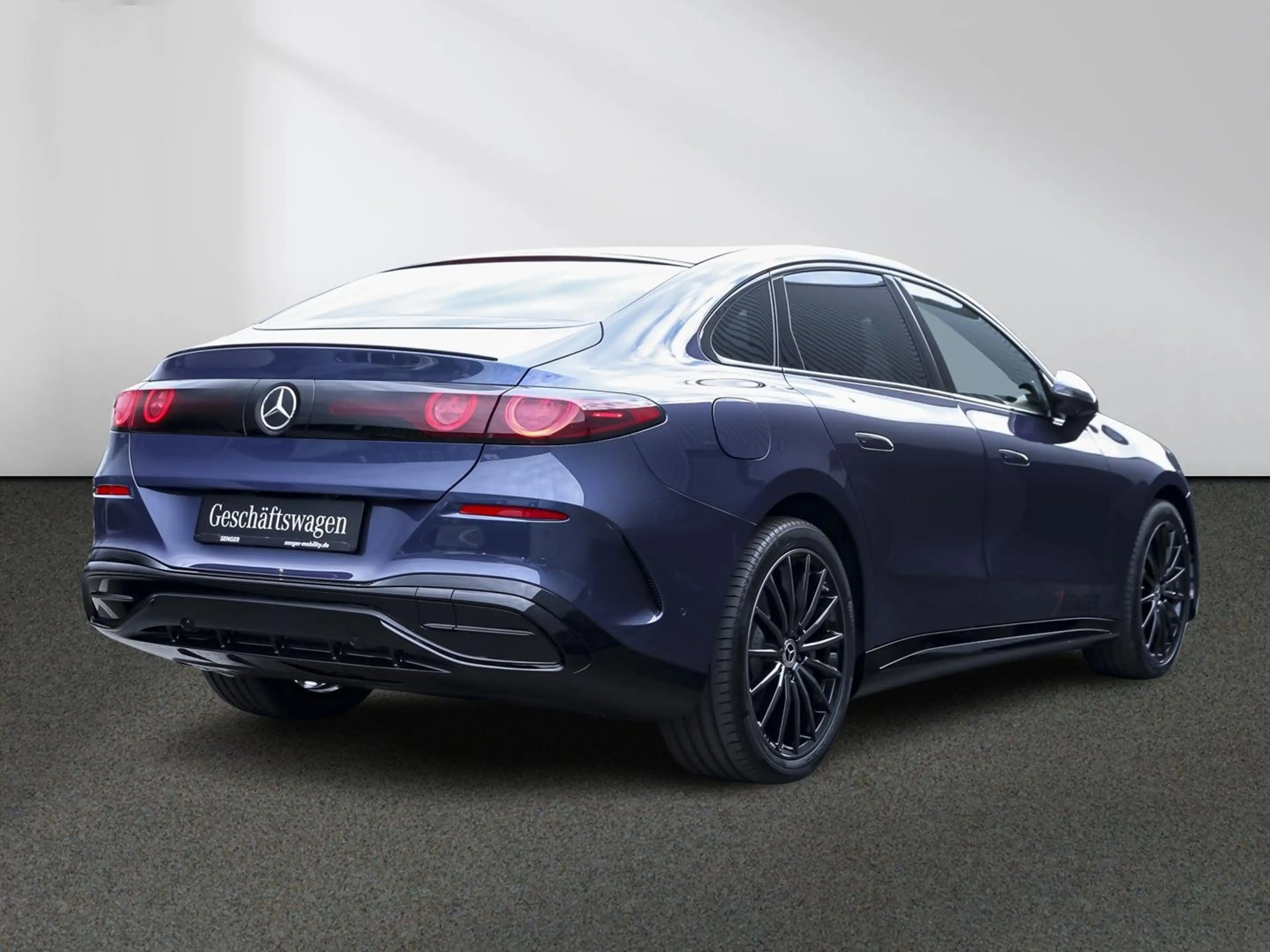Mercedes-Benz C 400 4M AMG Night Digital-Light Hyperscreen AHK — photo 3