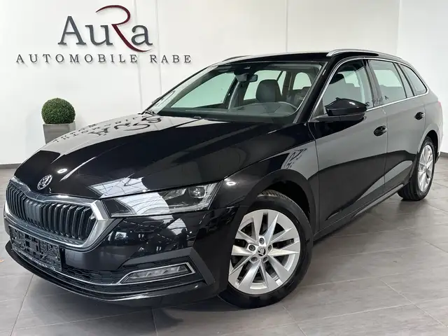 Skoda Octavia view 2