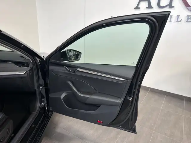 Skoda Octavia view 7