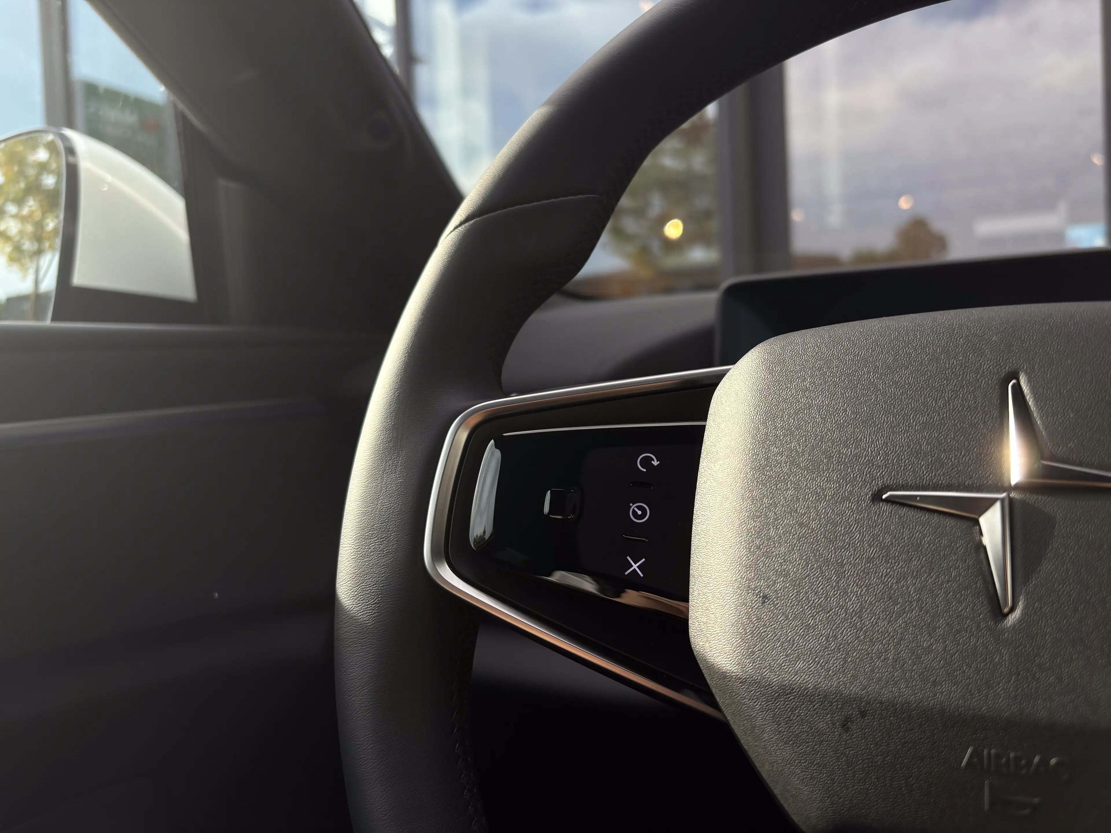 Polestar 4 Long Range Single Motor - Plus | Pilot | Pro — photo 13