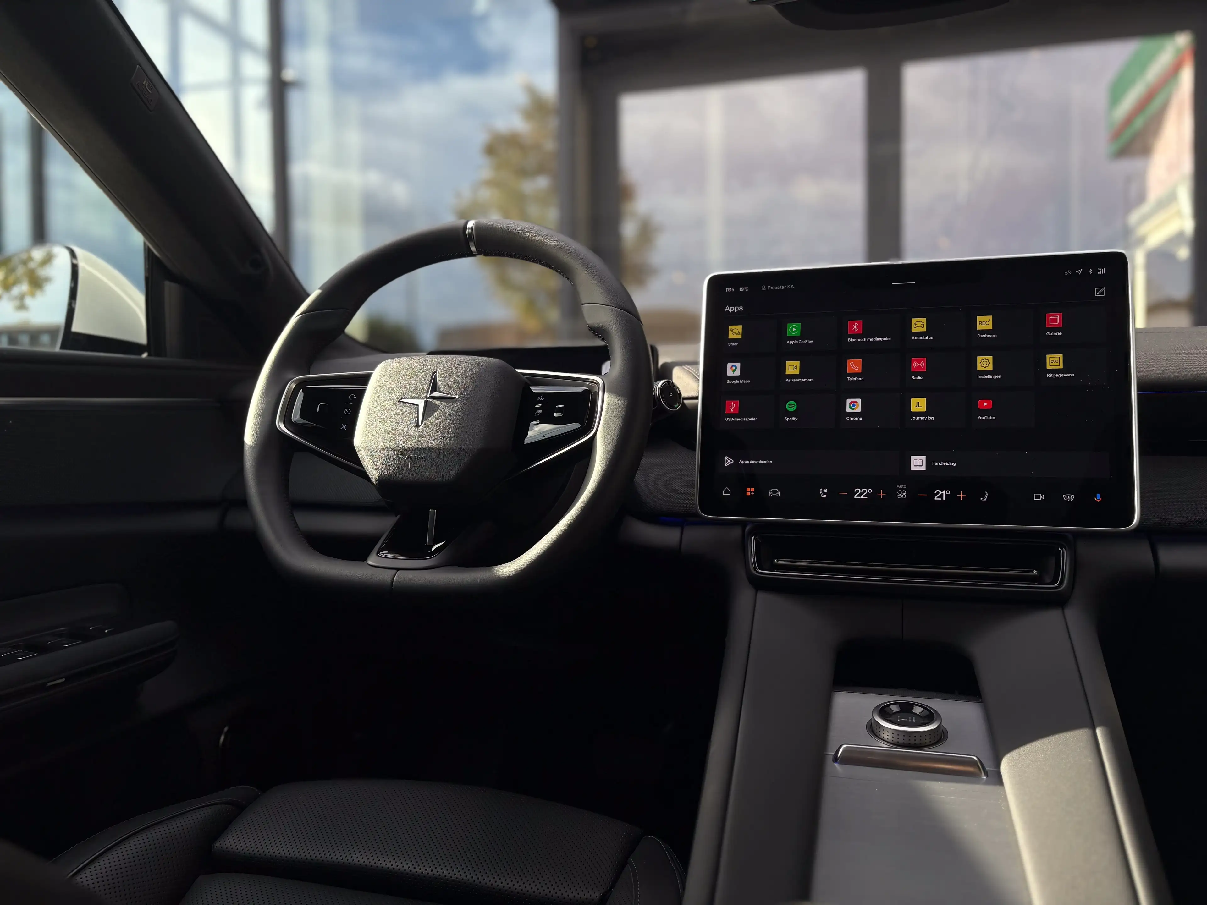 Polestar 4 Long Range Single Motor - Plus | Pilot | Pro — photo 11