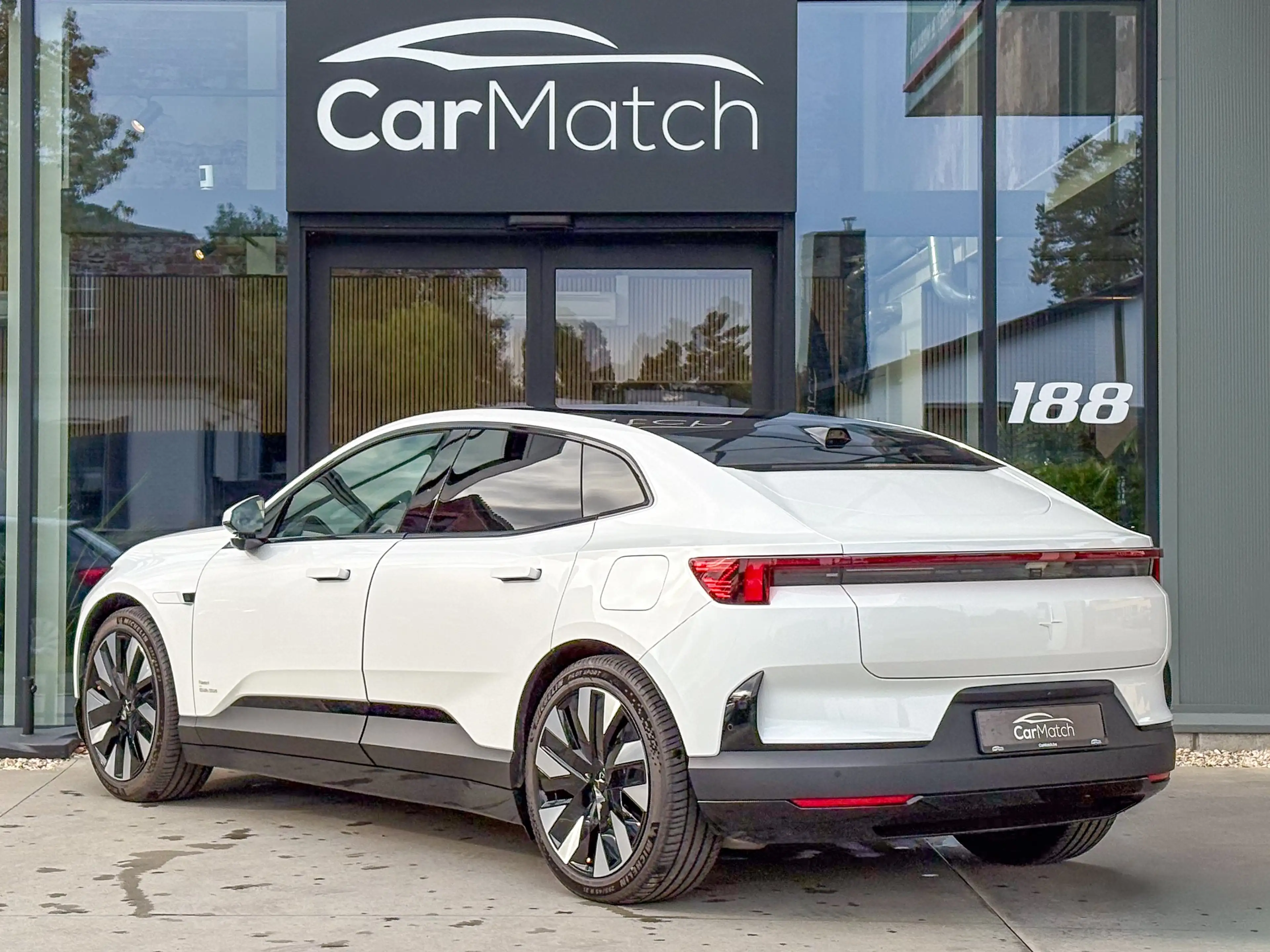 Polestar 4 Long Range Single Motor - Plus | Pilot | Pro — photo 7
