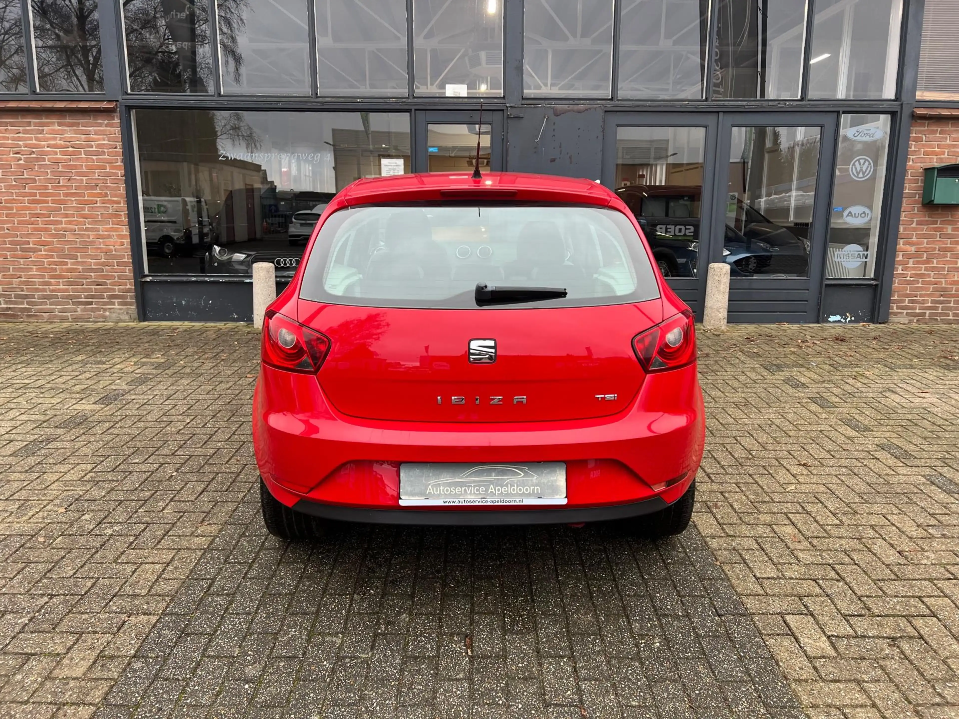 SEAT Ibiza 1.2 TSI FR, Airco — photo 8