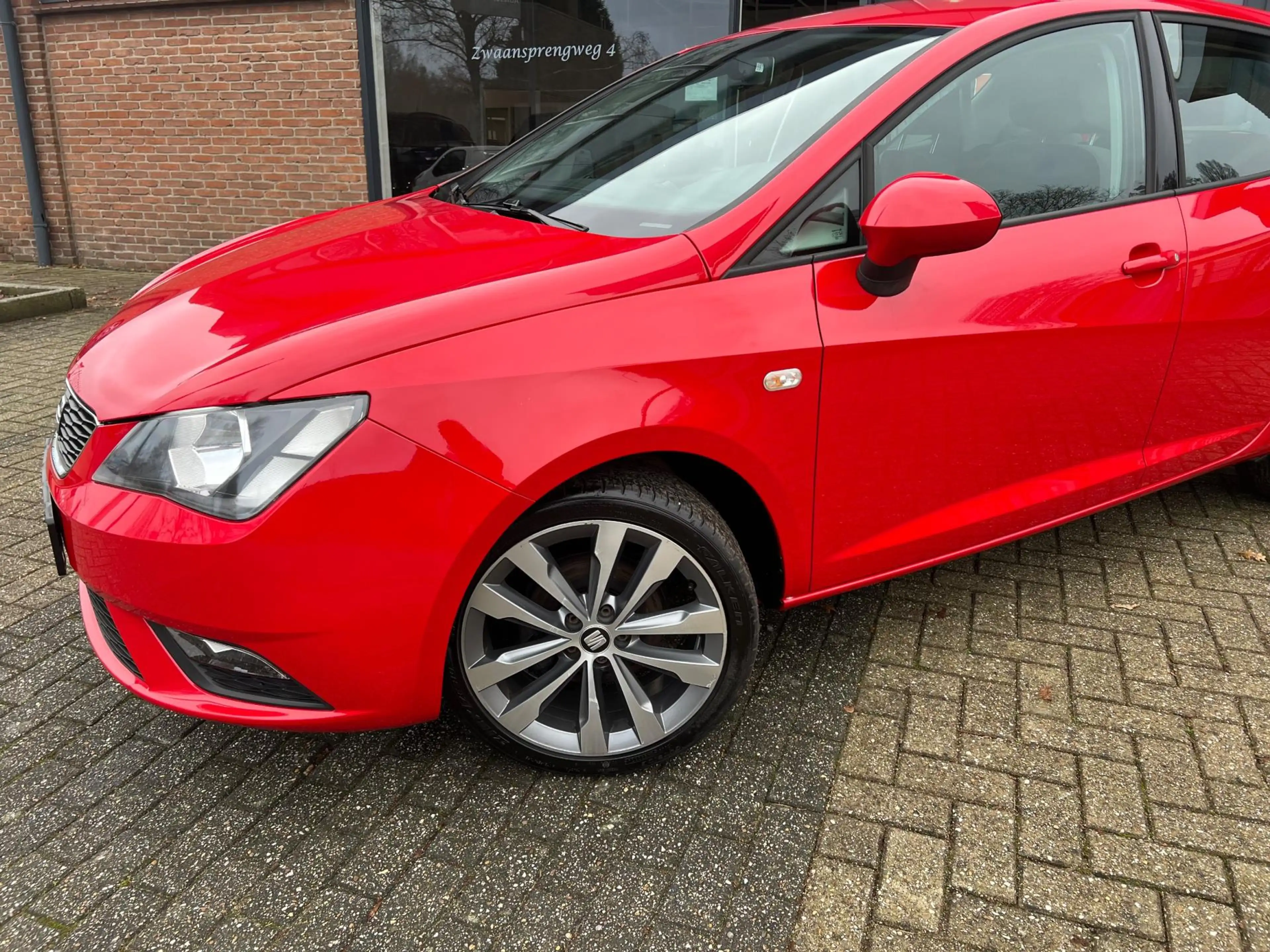 SEAT Ibiza 1.2 TSI FR, Airco — photo 2
