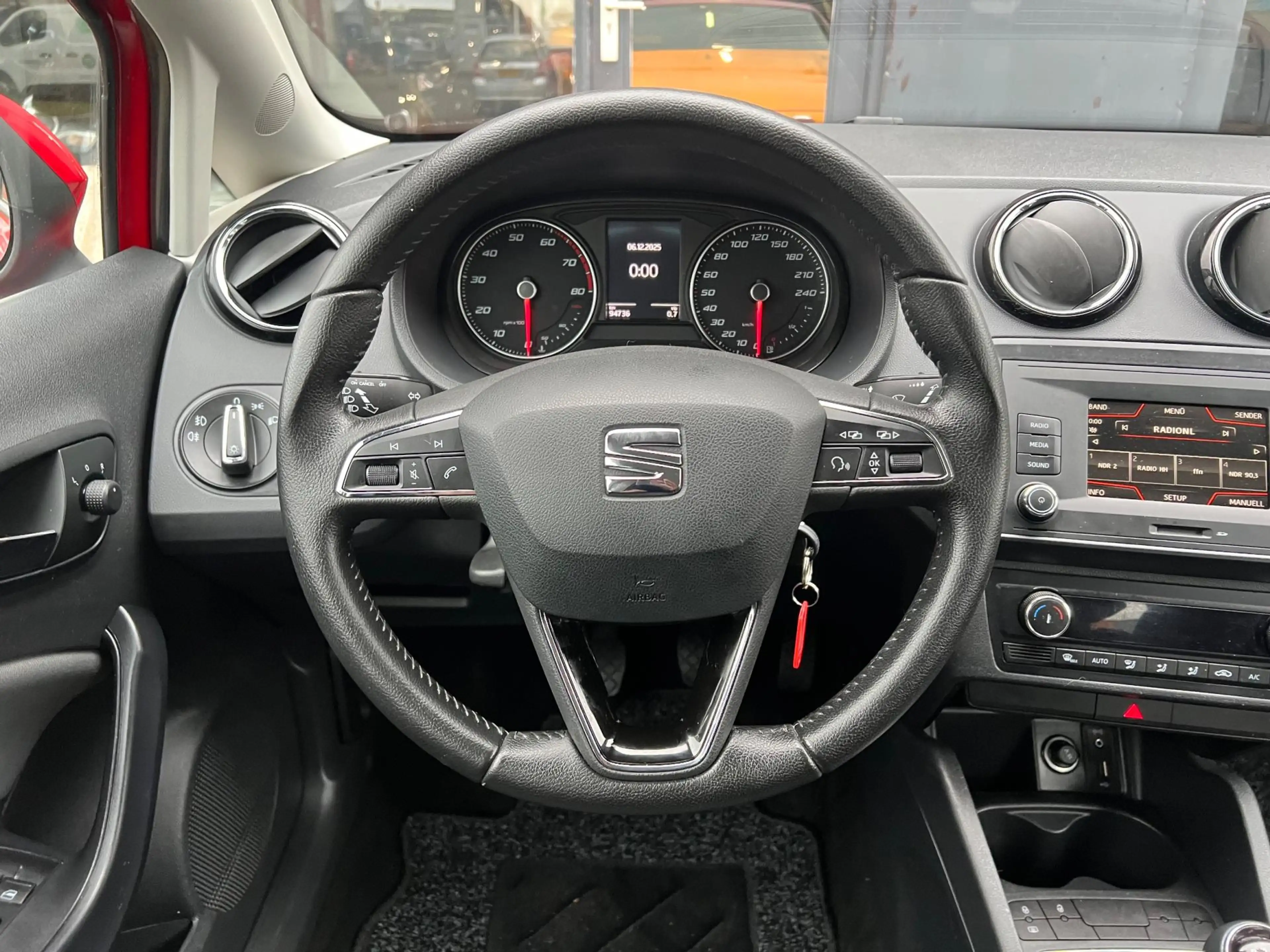 SEAT Ibiza 1.2 TSI FR, Airco — photo 13