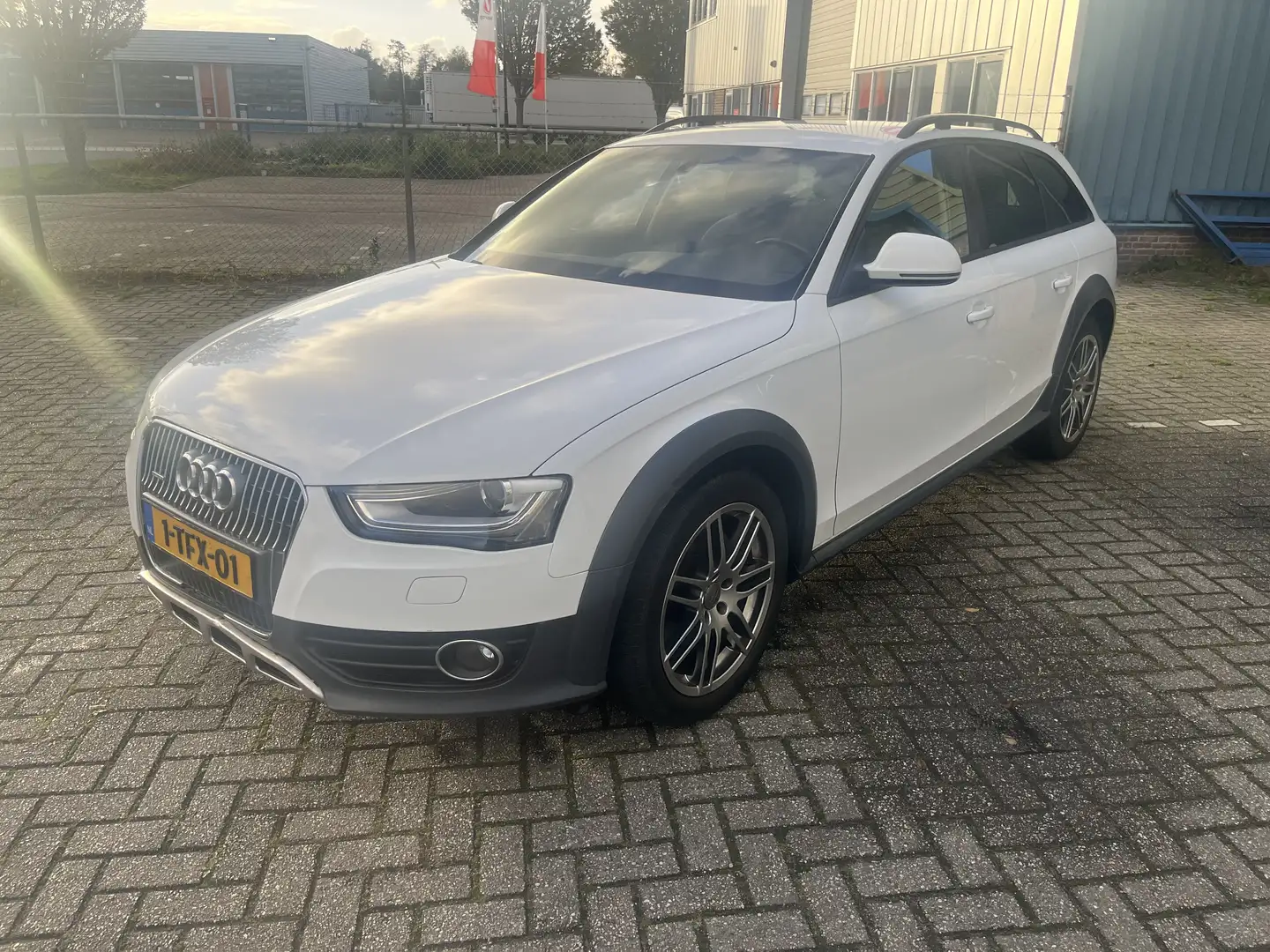 Audi A4 allroad 2.0 TFSI Pro Line Wit - 1
