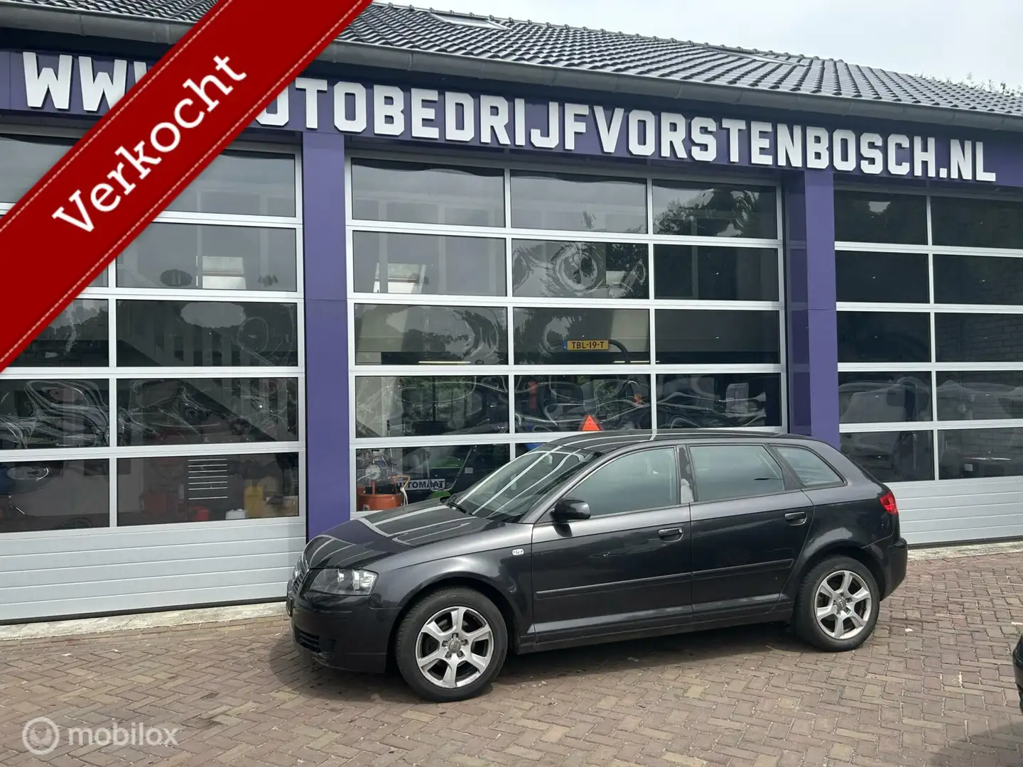 Audi A3 1.6 Ambition * 5 DRS * Gris - 2