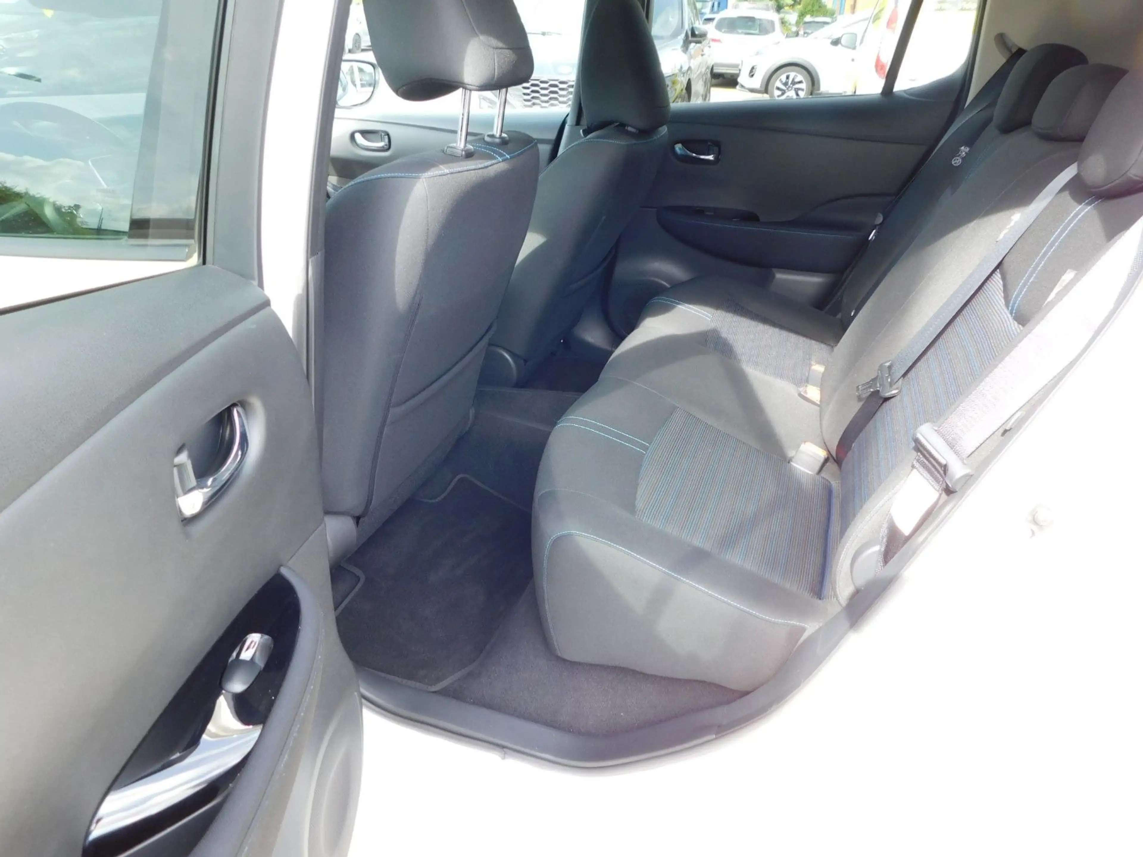 Nissan Leaf N-Connecta Automatik Navi — photo 11