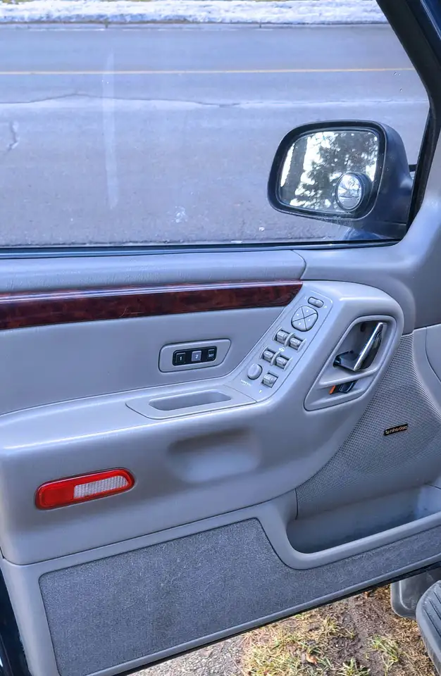 Jeep Grand Cherokee снимка Jeep Grand Cherokee