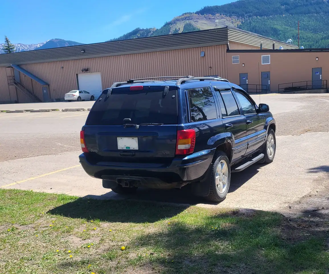 Jeep Grand Cherokee снимка Jeep Grand Cherokee