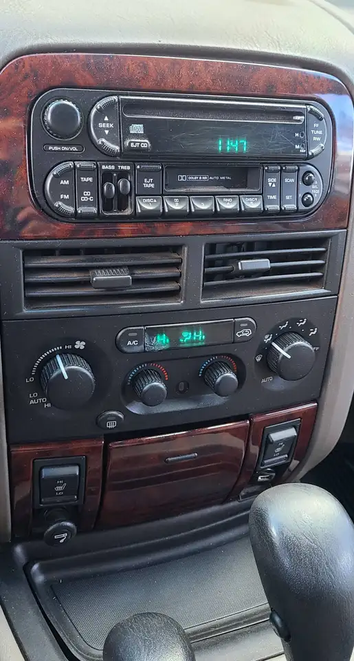 Jeep Grand Cherokee снимка Jeep Grand Cherokee
