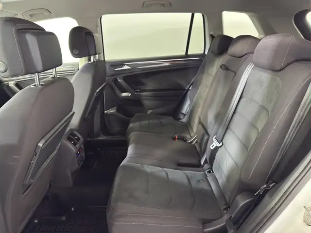 Volkswagen Tiguan view 15
