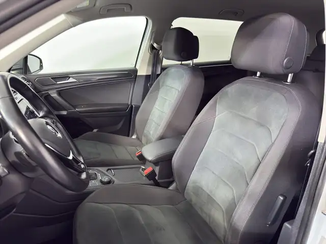 Volkswagen Tiguan view 13