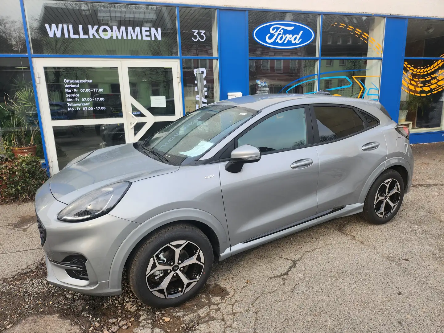 Ford Puma ST-Line Grau - 1