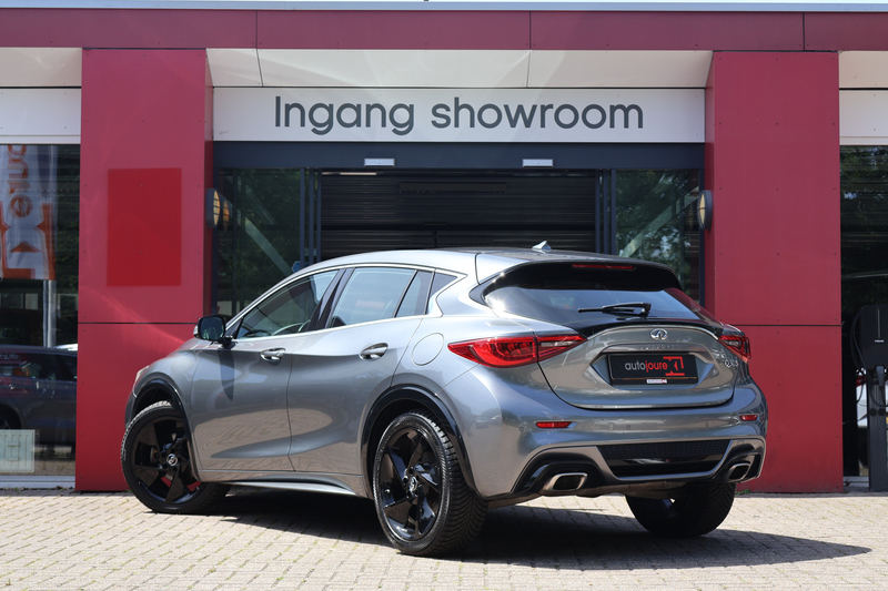 Infiniti Q30 1.6 T Sport | Origineel NL | Panoramadak | Bose | — photo 4