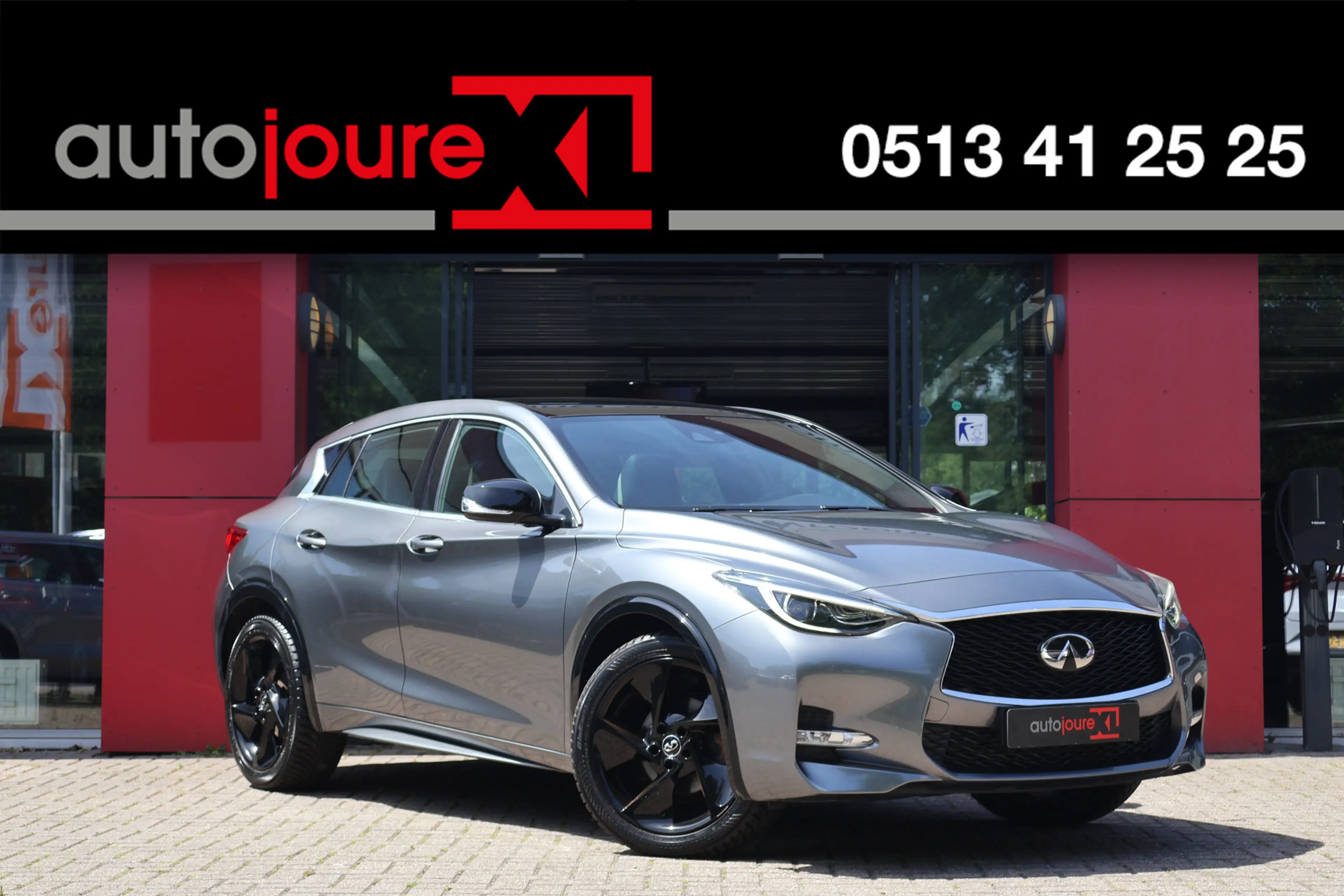 Infiniti Q30 1.6 T Sport | Origineel NL | Panoramadak | Bose |