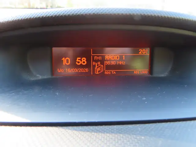 Peugeot 308 view 15