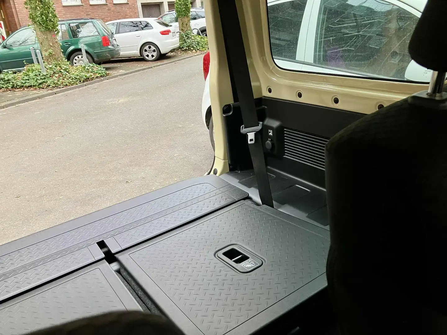 Suzuki Jimny 1.5 ALLGRIP Comfort+ - 2