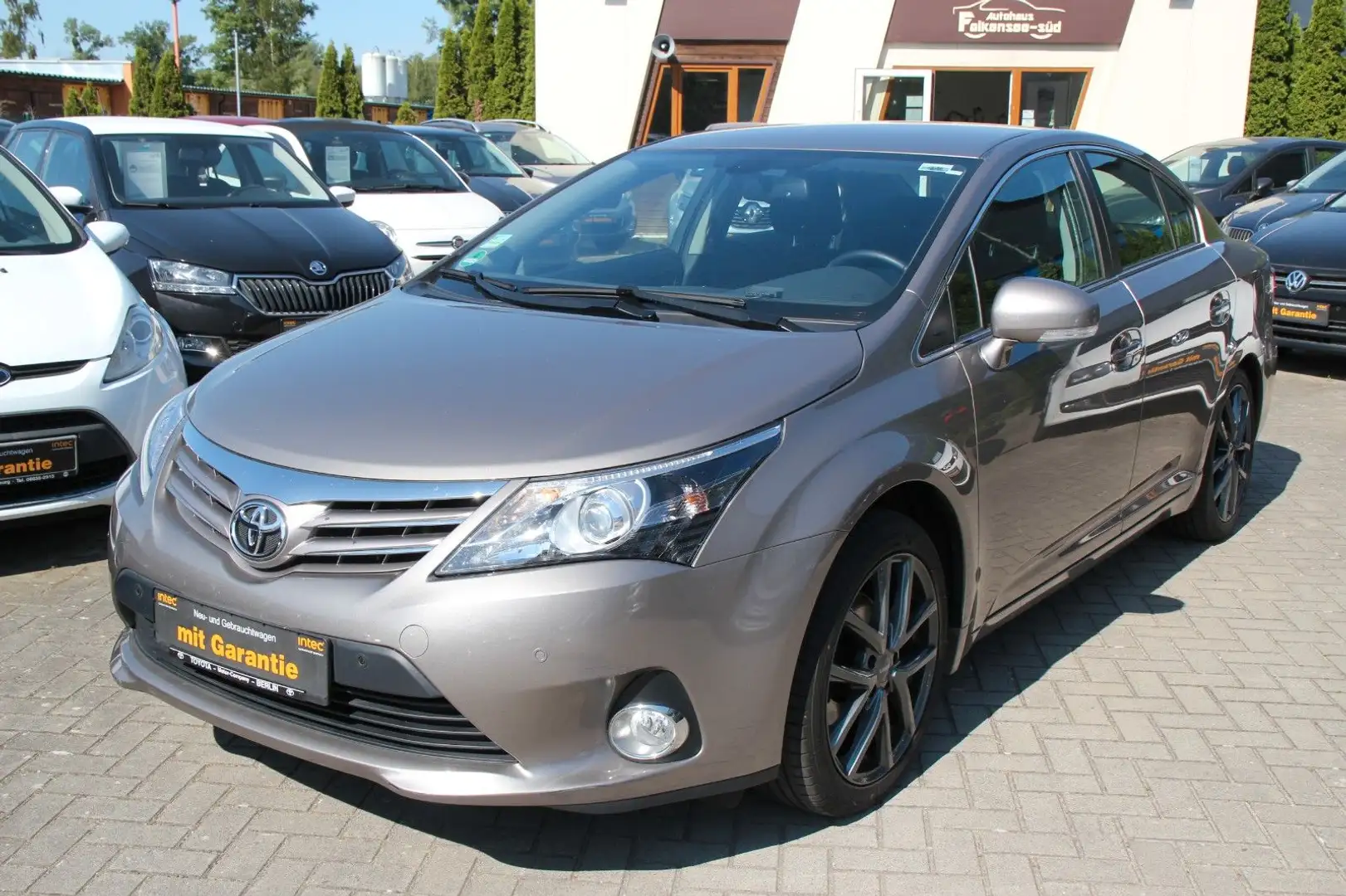 Toyota Avensis Edition Aut. Klima/Sitzhz/Kamera/CarPlay Grau - 1