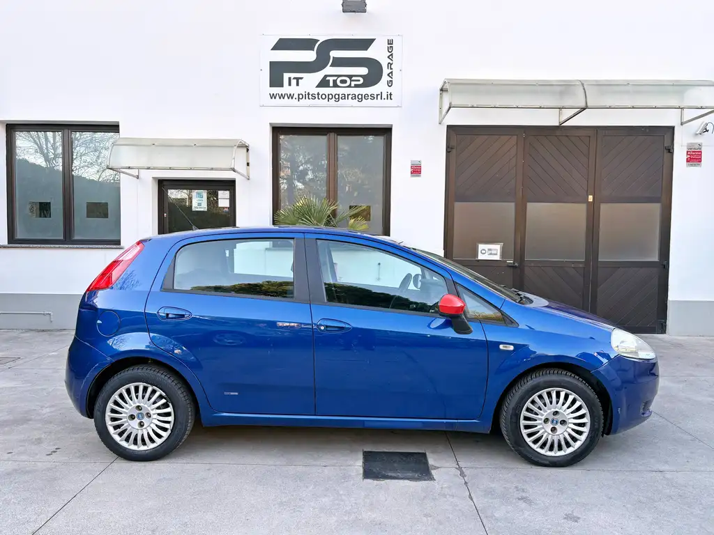 Fiat Grande Punto 2007 из Европы — купить под ключ