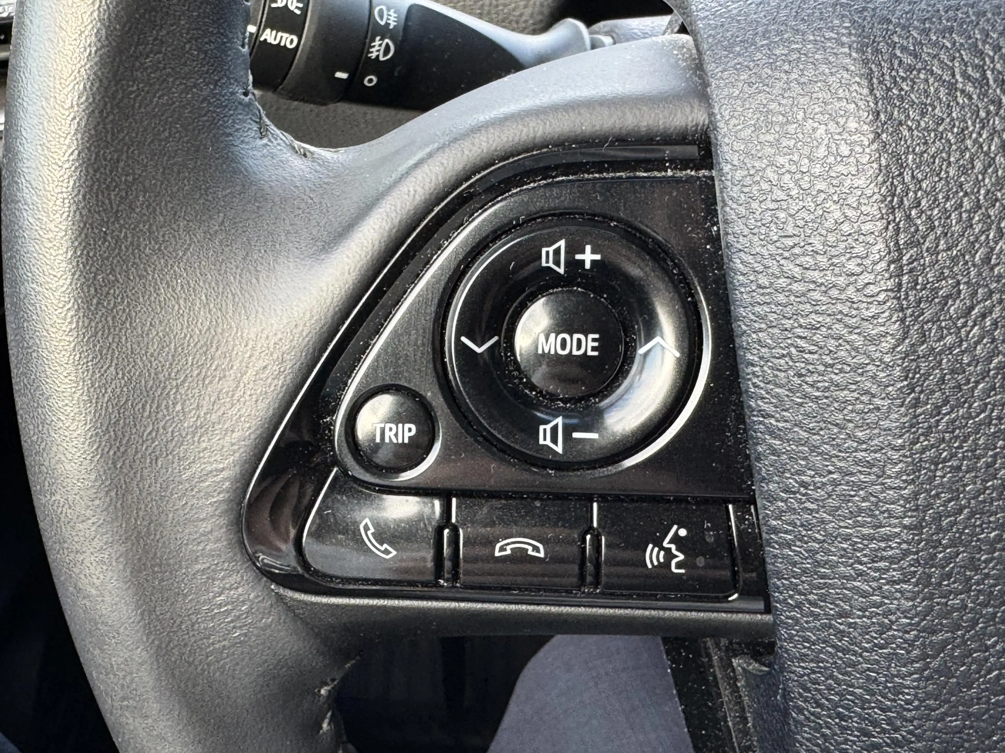 Toyota Prius 1.8 Plug-in EXECUTIVE 5-ZITS! JBL-AUDIO STOELVERW — photo 16