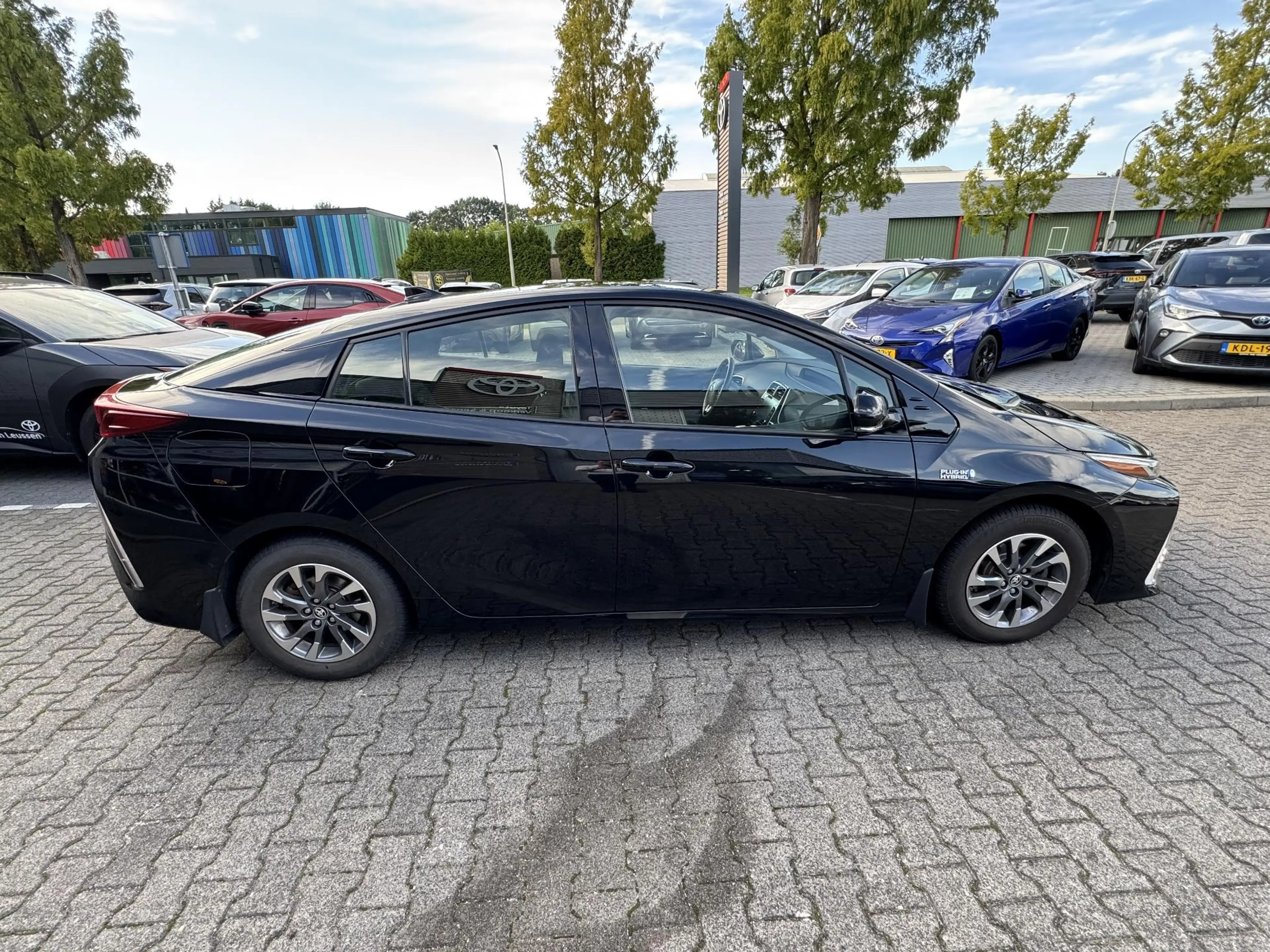 Toyota Prius 1.8 Plug-in EXECUTIVE 5-ZITS! JBL-AUDIO STOELVERW — photo 4