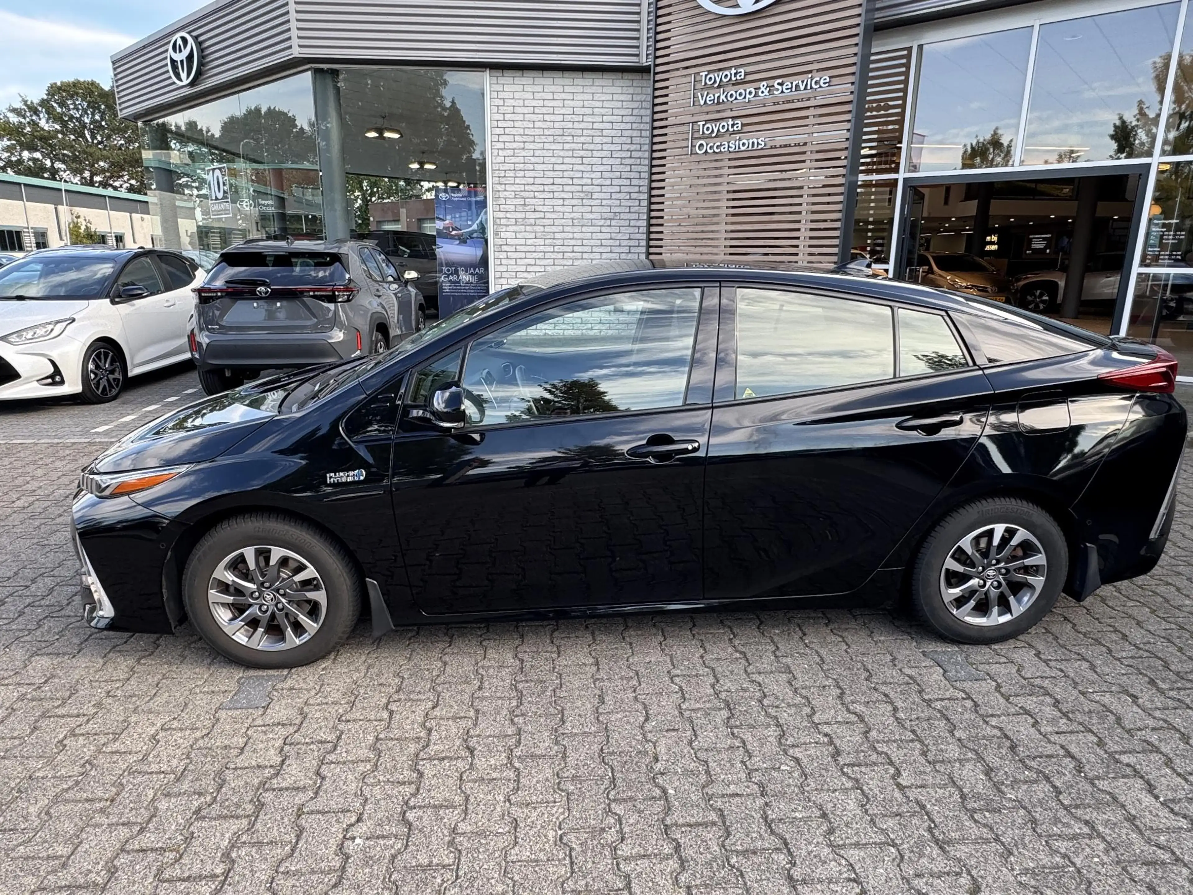 Toyota Prius 1.8 Plug-in EXECUTIVE 5-ZITS! JBL-AUDIO STOELVERW — photo 2