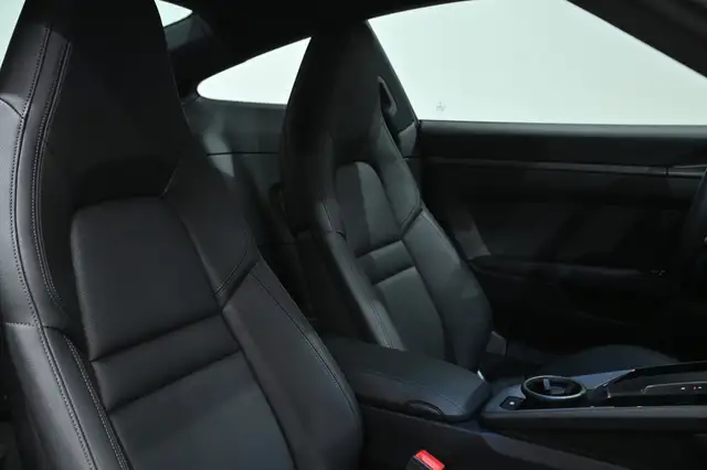 Porsche 992 911 Carrera S Coupe PDK Modell 992 Ansicht 9