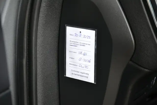 Volvo XC40 view 23