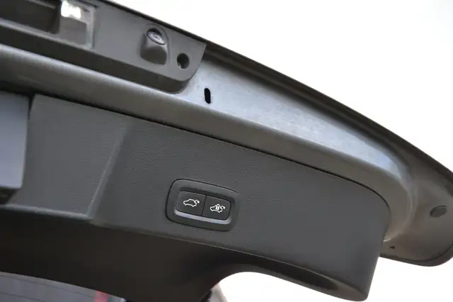 Volvo XC40 view 19