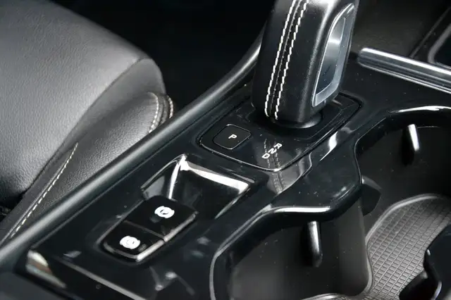 Volvo XC40 view 18