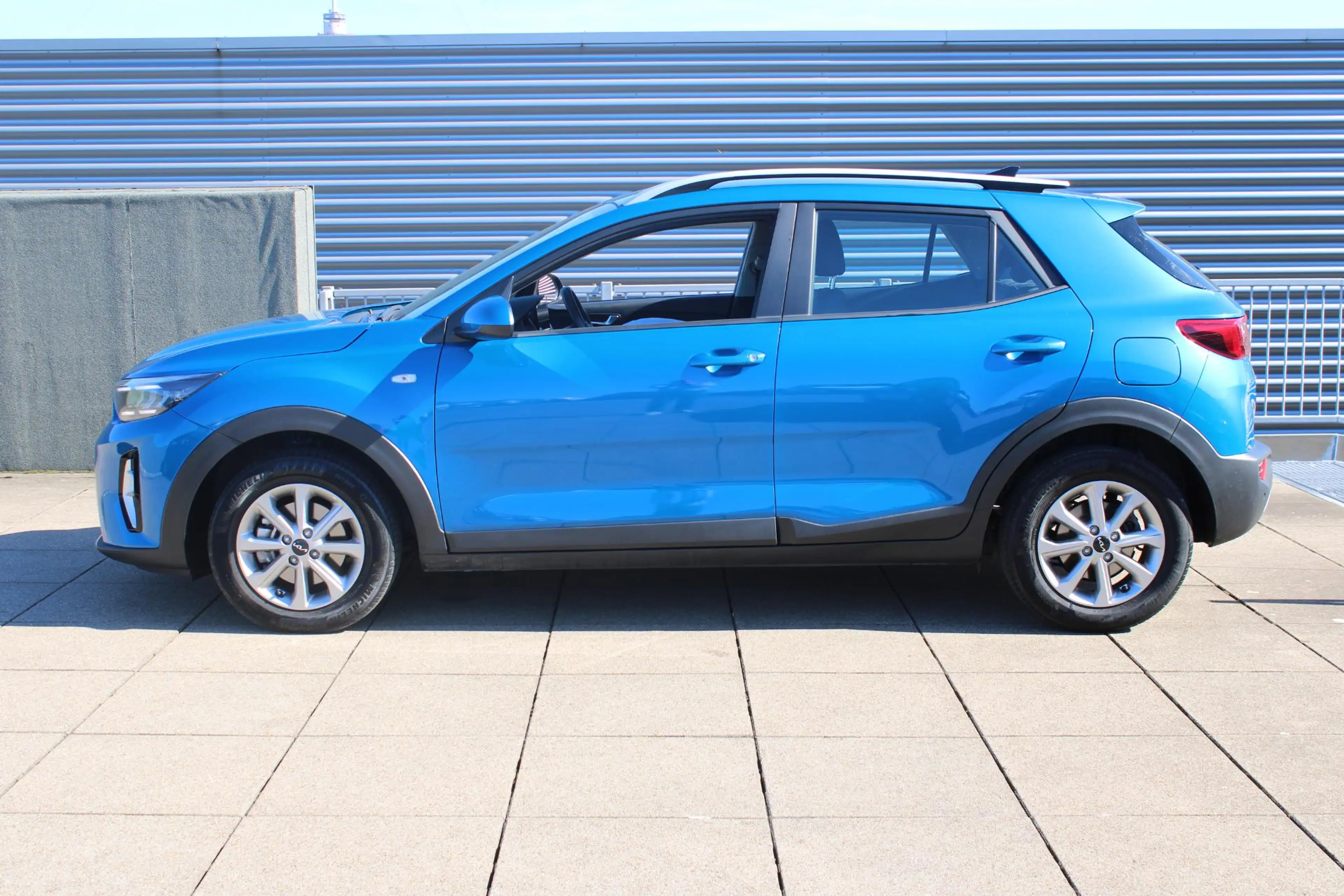 Kia Stonic 1.0 T-GDi MHEV DynamicLine — photo 5