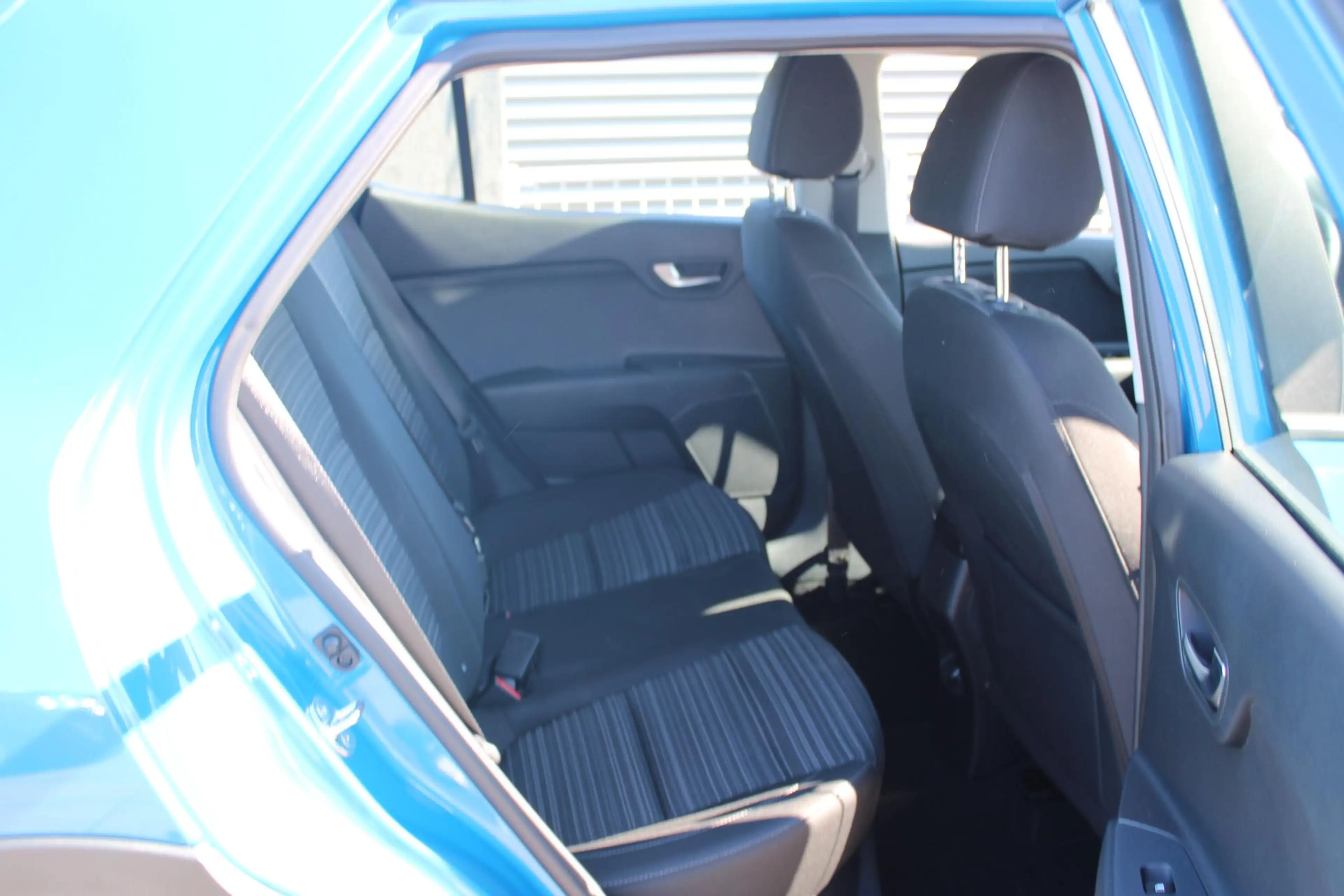Kia Stonic 1.0 T-GDi MHEV DynamicLine — photo 13