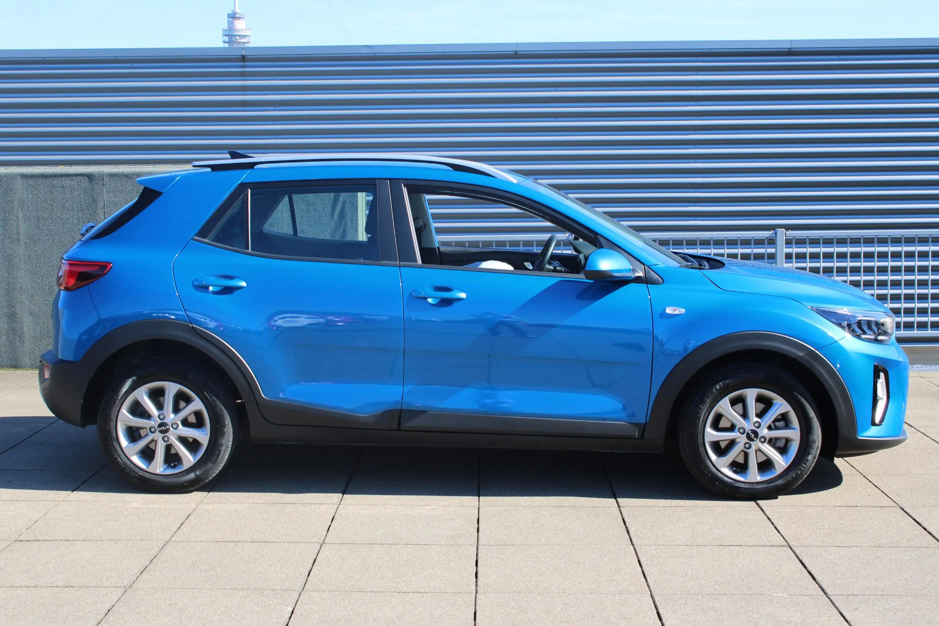 Kia Stonic 1.0 T-GDi MHEV DynamicLine — photo 9